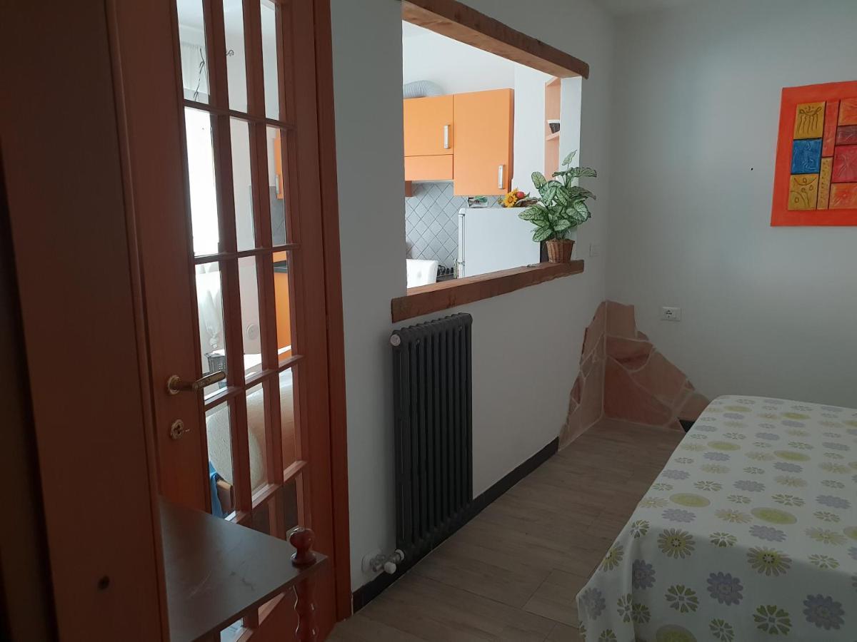 Casa Vacanze L'Agrifoglio Bed & Breakfast Magliolo Eksteriør bilde