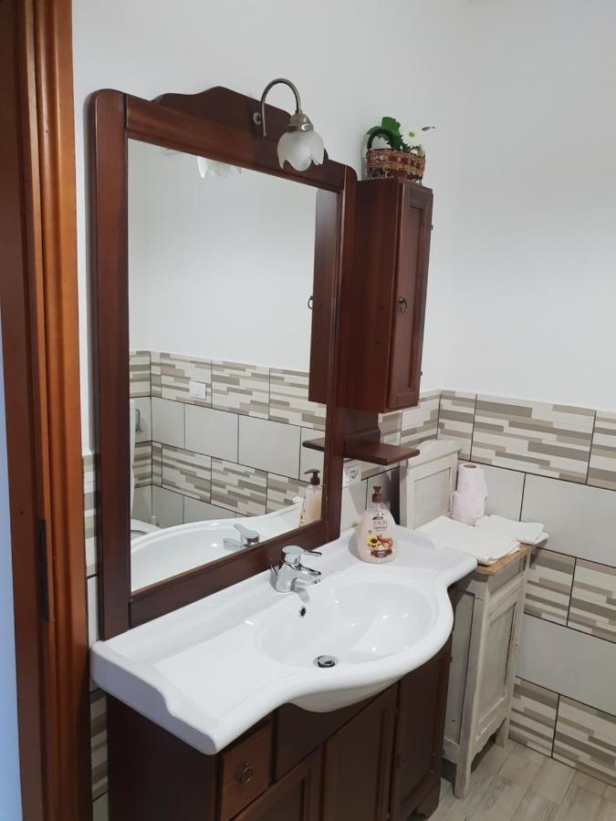 Casa Vacanze L'Agrifoglio Bed & Breakfast Magliolo Eksteriør bilde