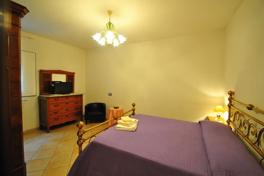 Casa Vacanze L'Agrifoglio Bed & Breakfast Magliolo Rom bilde