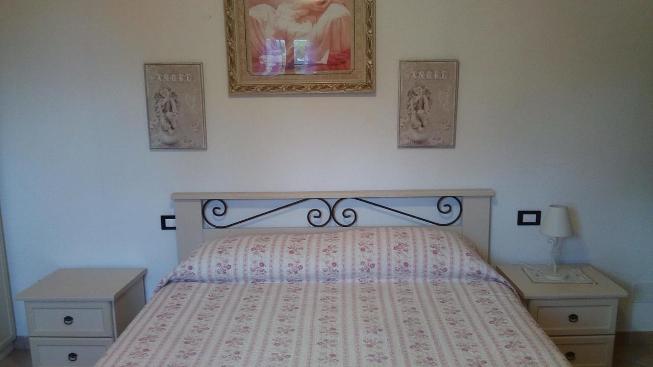 Casa Vacanze L'Agrifoglio Bed & Breakfast Magliolo Eksteriør bilde